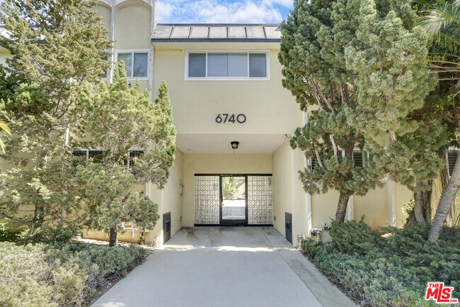 Building Photo - 6740 Springpark Ave