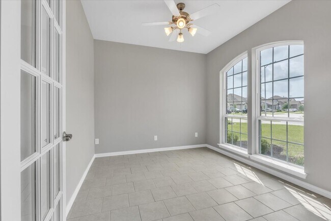 Building Photo - 306 Merlot Dr