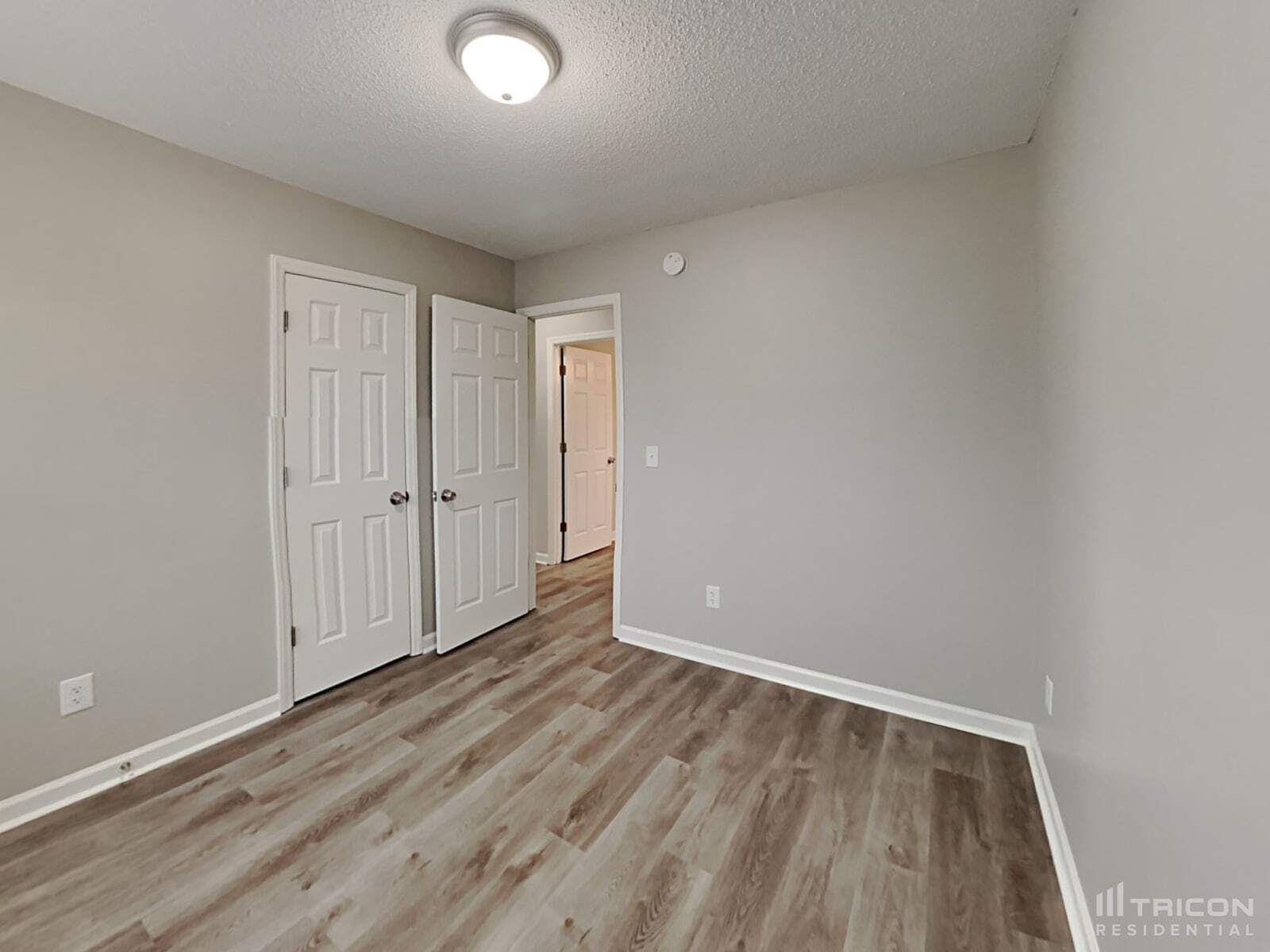 Building Photo - 837 Lusterleaf Pl