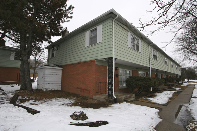 Building Photo - Eastridge Apartments