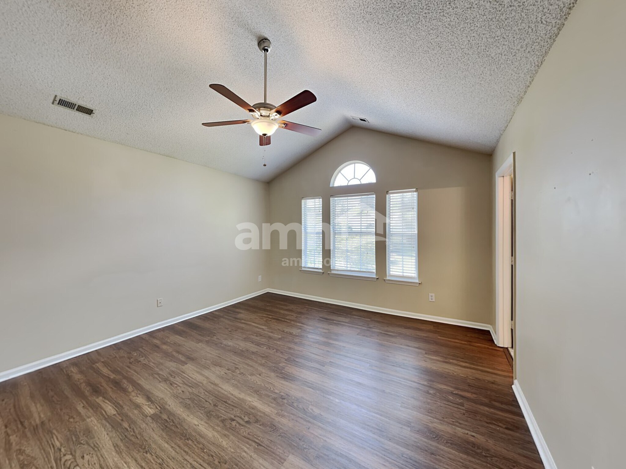 Building Photo - 9817 Stephen Thompson Ln