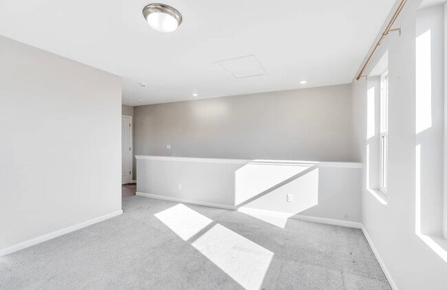 Building Photo - 11721 Gannet Wy