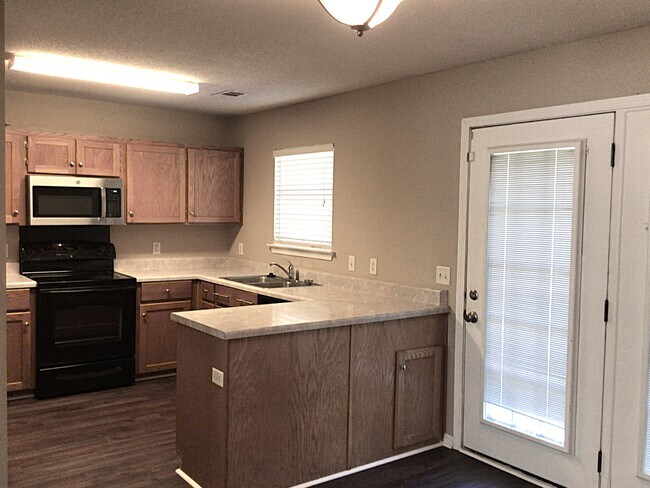 Building Photo - 118 Blue Gill Ln