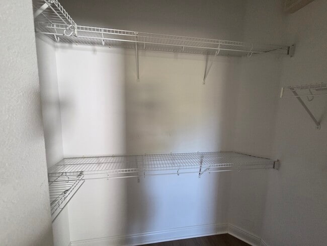 Building Photo - 2819 Roseglen Way