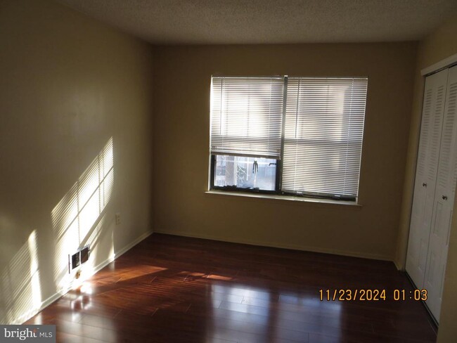 Building Photo - 19 Joyner Ct