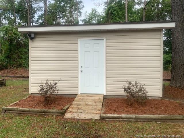 Building Photo - 4915 Pinedale Blvd