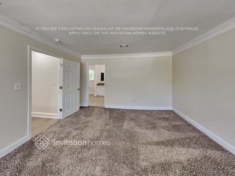 Building Photo - 3820 Cline Dr SE
