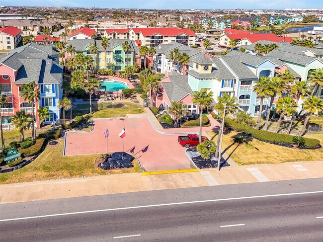 Building Photo - 7000 Seawall Blvd