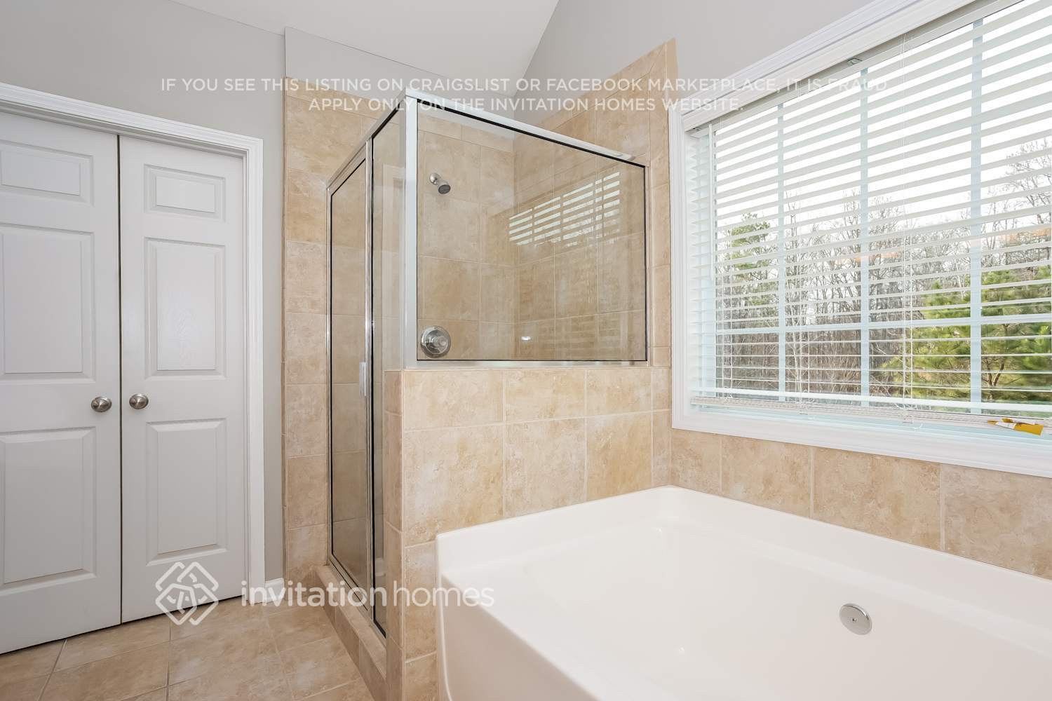 Building Photo - 391 Vinings Vintage Cir SE