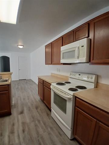 Building Photo - 13657 Biggs St