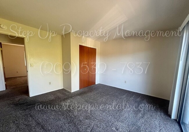 Building Photo - 94 S Norlin St
