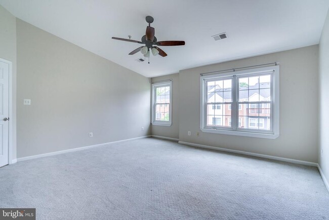 Building Photo - 4307 Chariot Ct