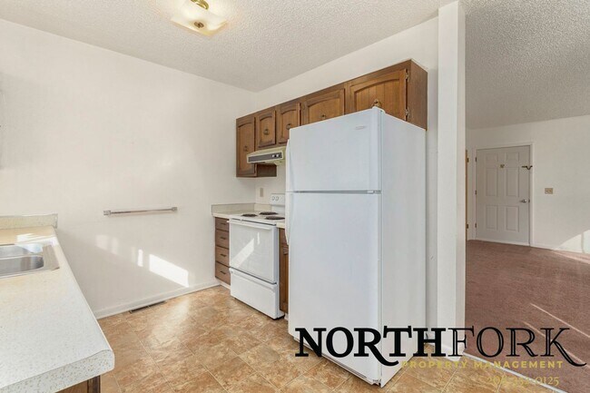 Building Photo - 615 Dearborn St