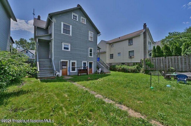 Building Photo - 1345 Monsey Ave