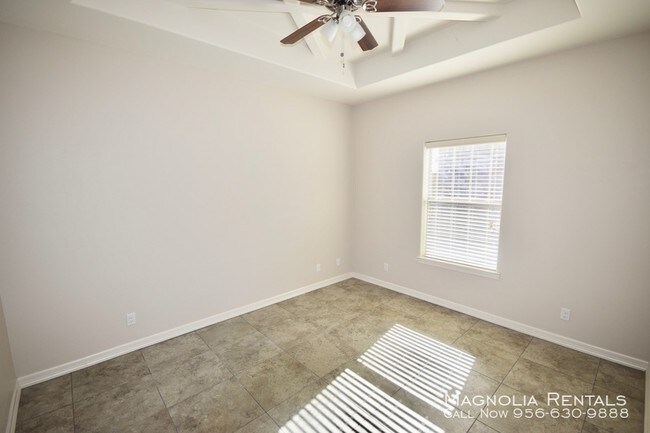 Building Photo - Stewart Landing Apartments - Large Backyard