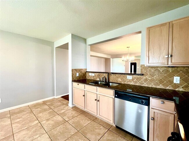 Building Photo - 21235 Bending Green Way