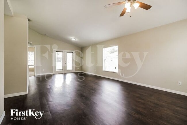 Building Photo - 206 Eagle Point Blvd