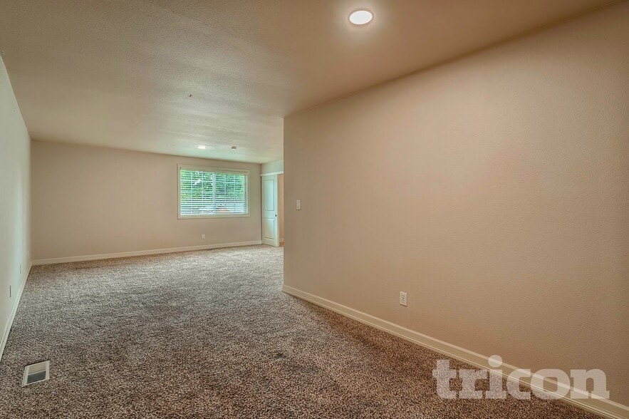 Building Photo - 12317 109th Ave Ct E
