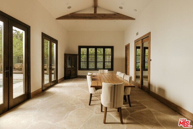 Building Photo - 1105 Rivas Canyon Rd