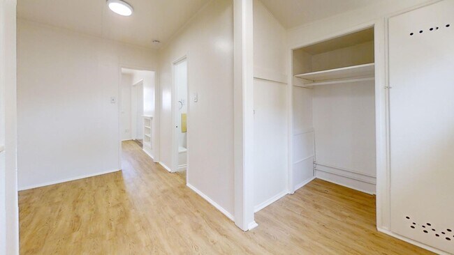 Building Photo - 420 Monterey Blvd