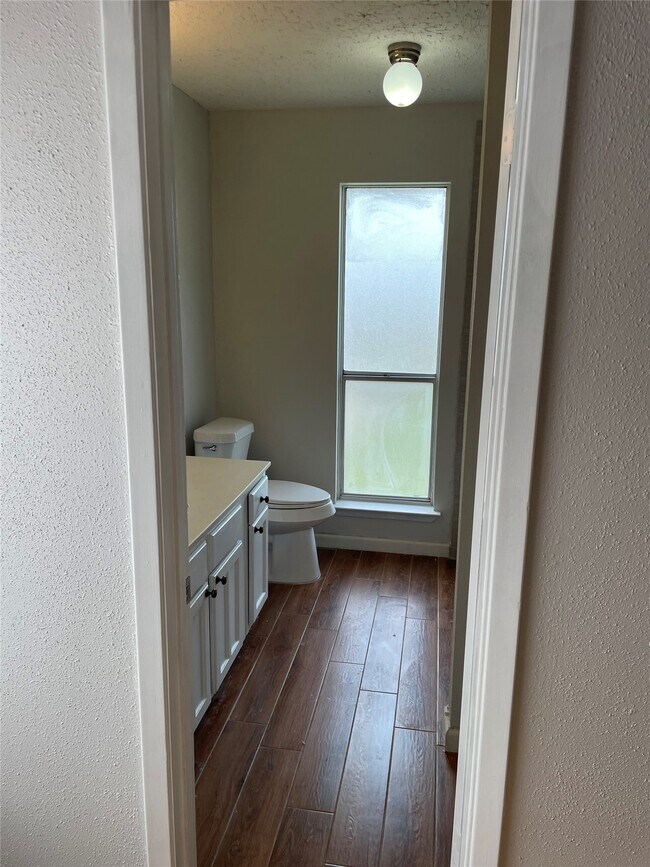 Building Photo - 505 Landing Blvd