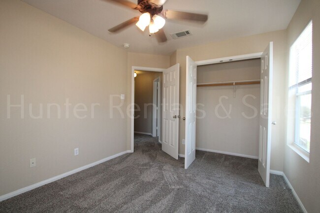 Building Photo - 6712 Taree Loop