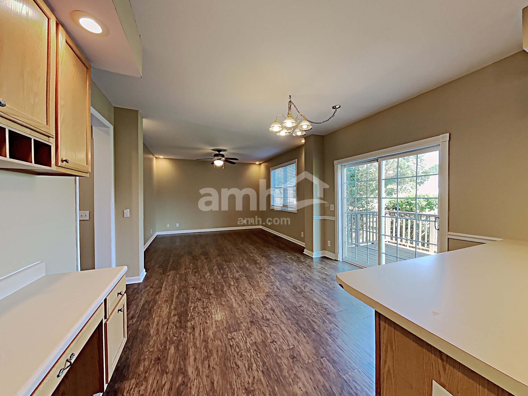 Building Photo - 1602 Solitude Ct