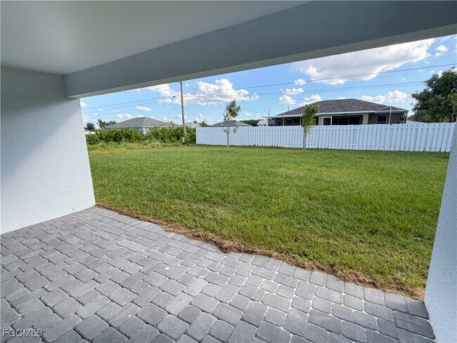 Building Photo - 420 NW 4th Terrace