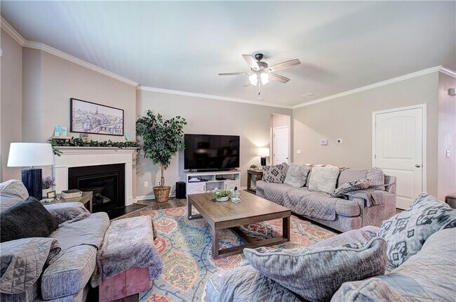 Building Photo - 286 Belmont Dr
