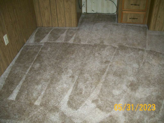 Building Photo - 13 Travertine Ln