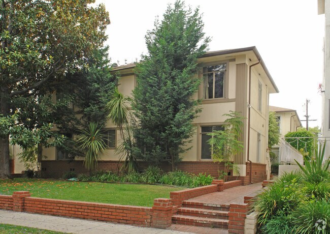 Building Photo - 349 N Palm Dr