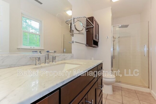 Building Photo - 86 Morias Ave