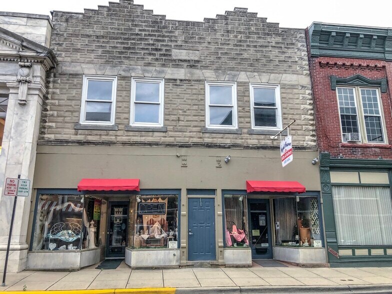 Front of Building - 11 N Miami St