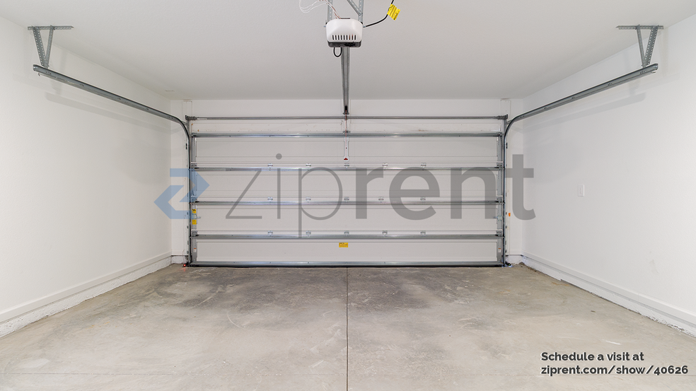 Building Photo - 4637 SW 84th St Rd