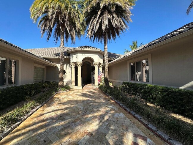 Building Photo - 2610 Tecumseh Dr