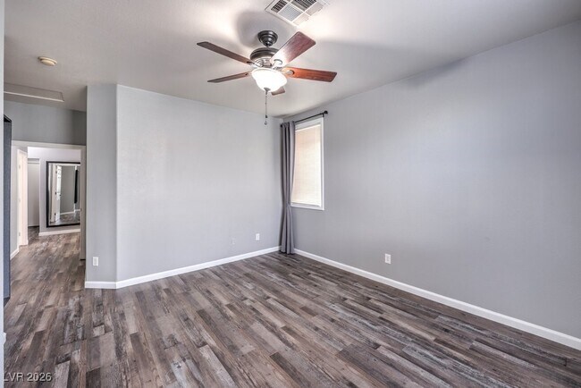 Building Photo - 9758 Vista Crest Ave