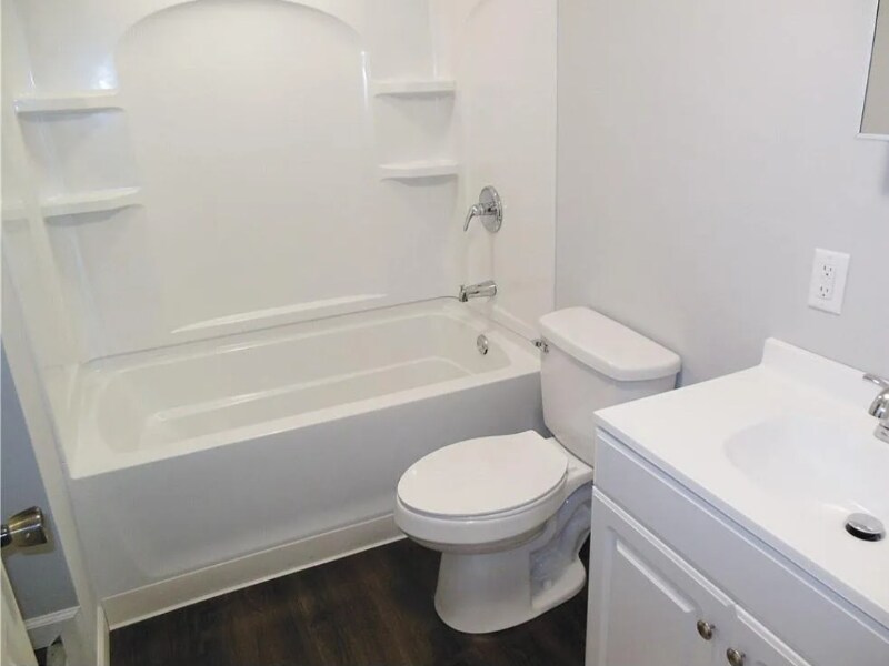 Building Photo - 1651 Mentor Ave