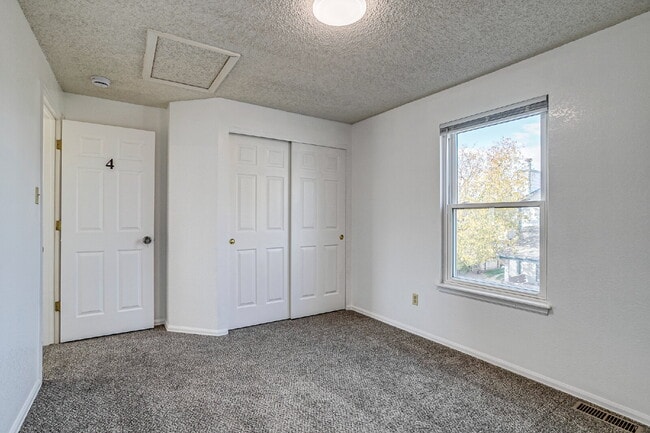 Building Photo - Private Room with a shared bath for Rent in Westminster!!!