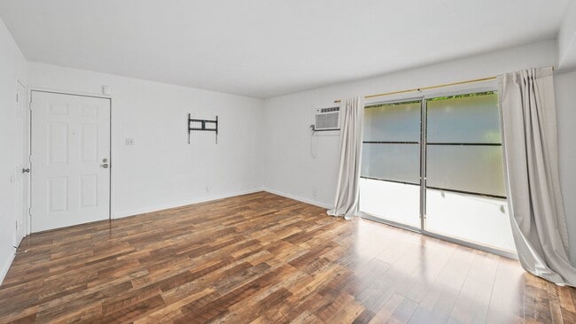 Building Photo - Rancho Cordova - 2 Bedroom