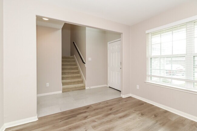 Building Photo - 13203 Alderfield Rd