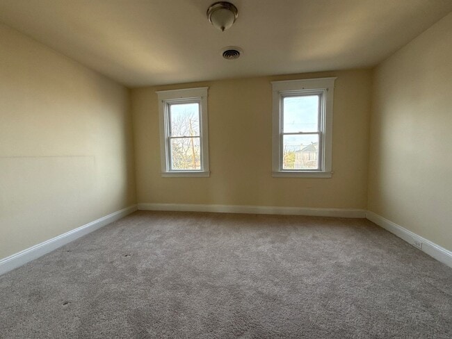 Building Photo - 6512 Cleveland Ave