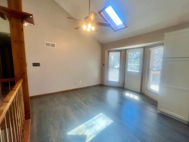 Building Photo - Who is looking for a New Kitchen?