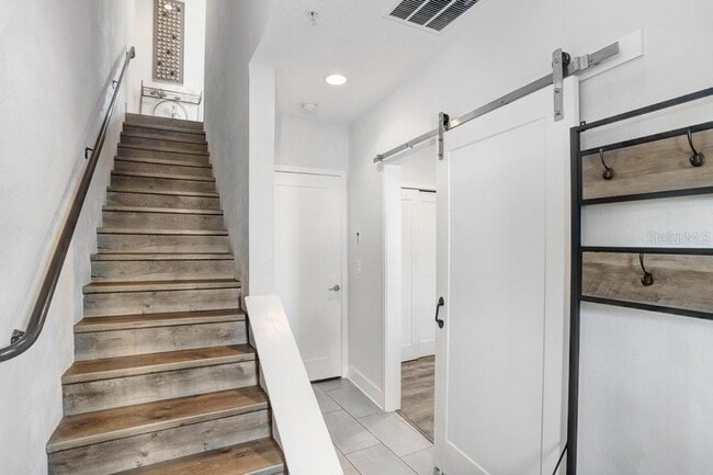 Building Photo - 2511 N Grady Ave