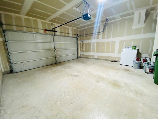 Building Photo - 238 Cascata Way