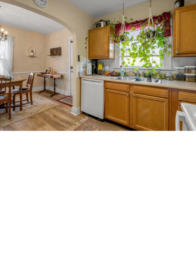 Building Photo - 106 Delmont Dr