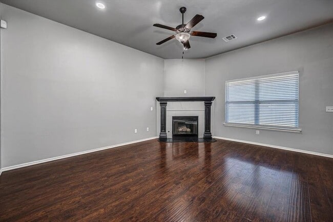 Building Photo - 18208 Scarborough Dr