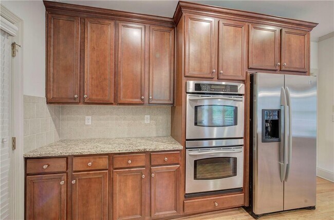 Building Photo - 2320 Starr Lake Dr NW