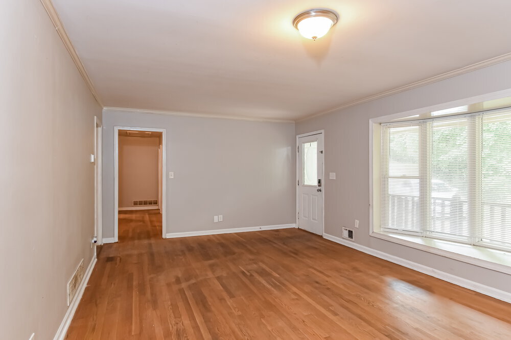 Building Photo - 4630 Cresant Ln