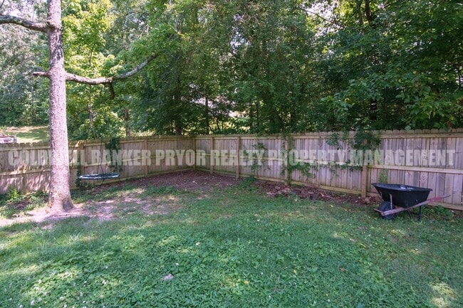 Building Photo - 9356 Charbar Cir