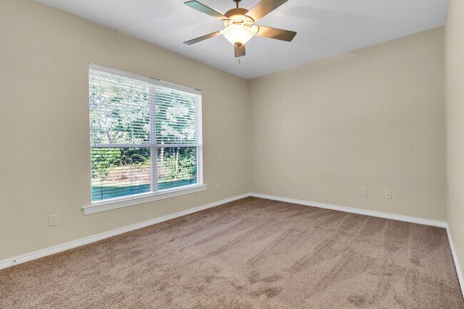 Building Photo - Available October 10th!- Bluewater Bay Bea...